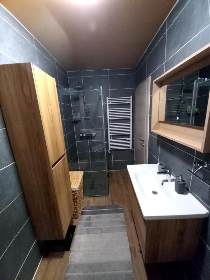 Appartamento Apartman Barbara Pola Esterno foto